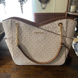 Michael Kors purse and wallet